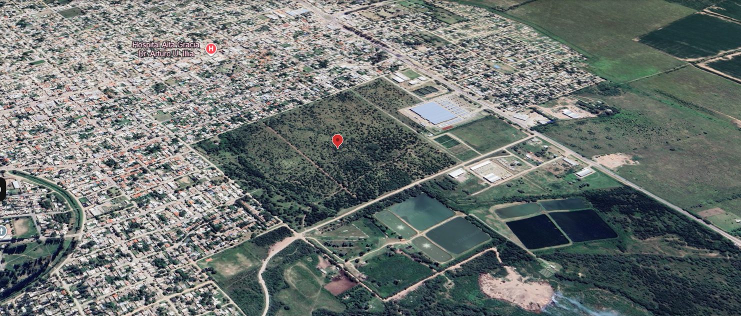Vista aérea del terreno y su entorno urbano